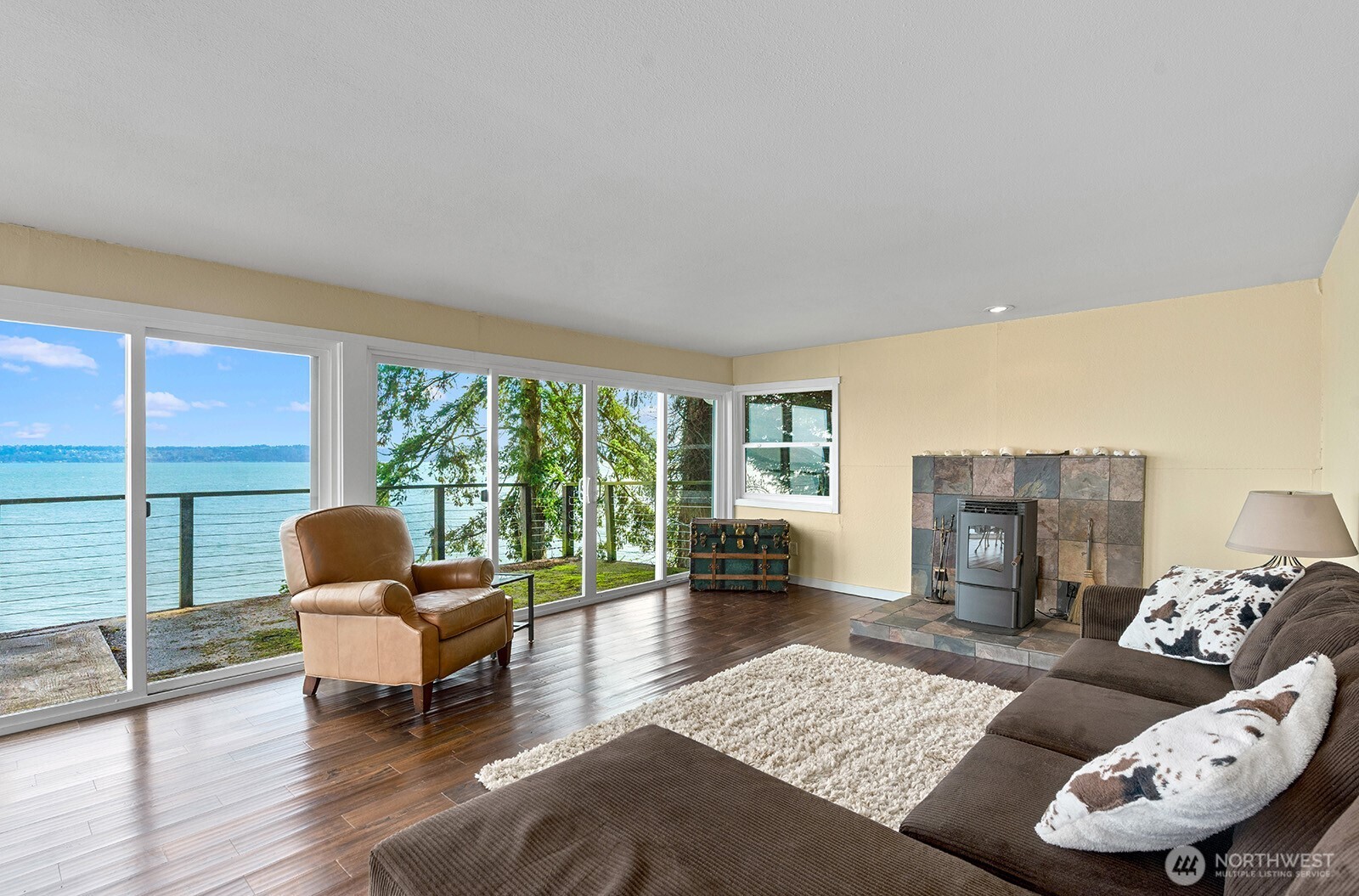 8032 SW Hawthorne Lane , Vashon, WA 98070