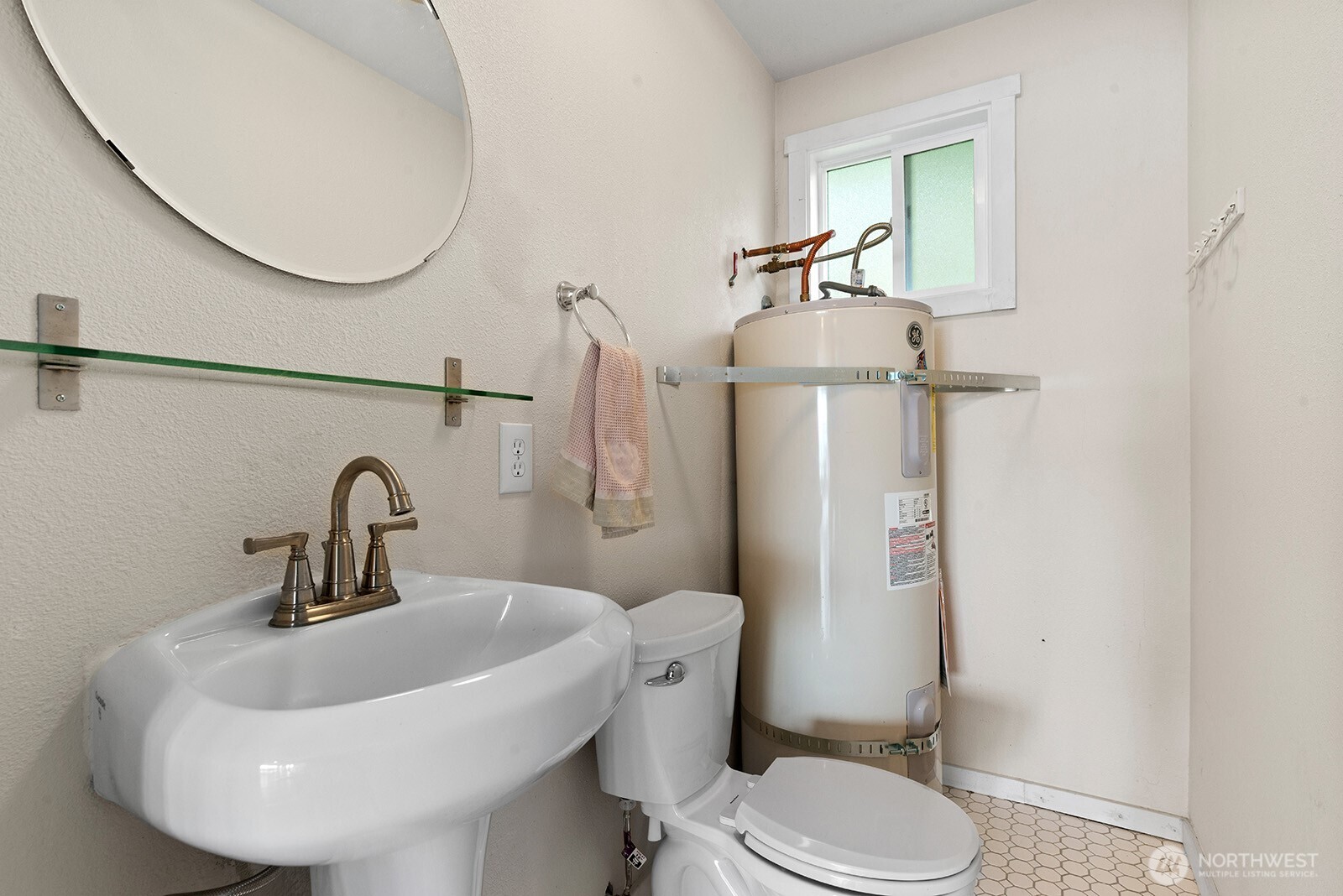 8032 SW Hawthorne Lane , Vashon, WA 98070