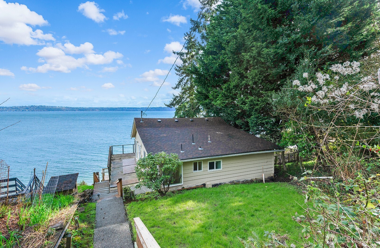 8032 SW Hawthorne Lane , Vashon, WA 98070