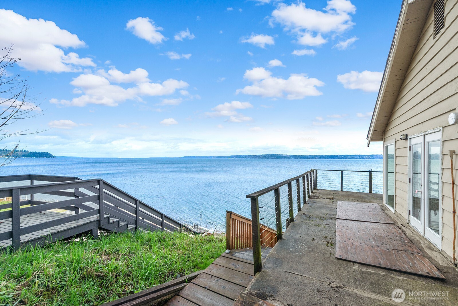 8032 SW Hawthorne Lane , Vashon, WA 98070