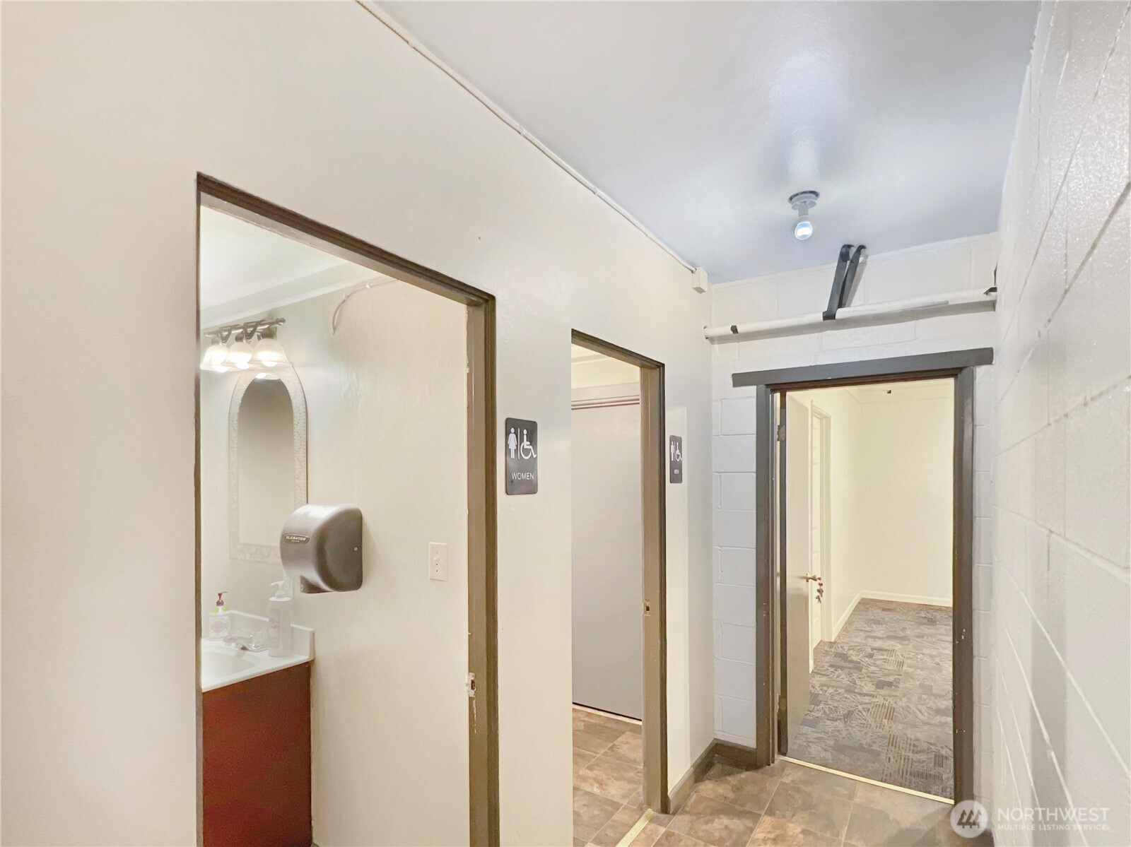 13470 Martin Luther King Jr Way S, Seattle, WA 98178-5210