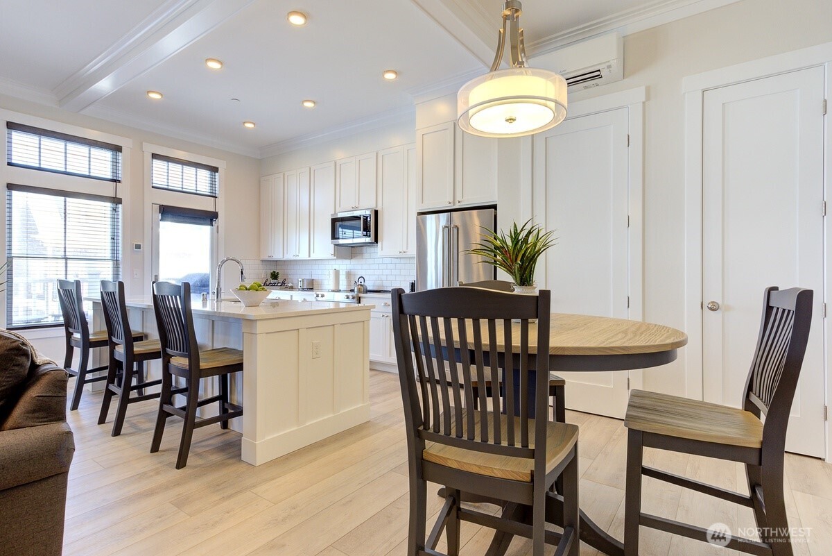 204 Market Street #B, Pacific Beach, WA 98571