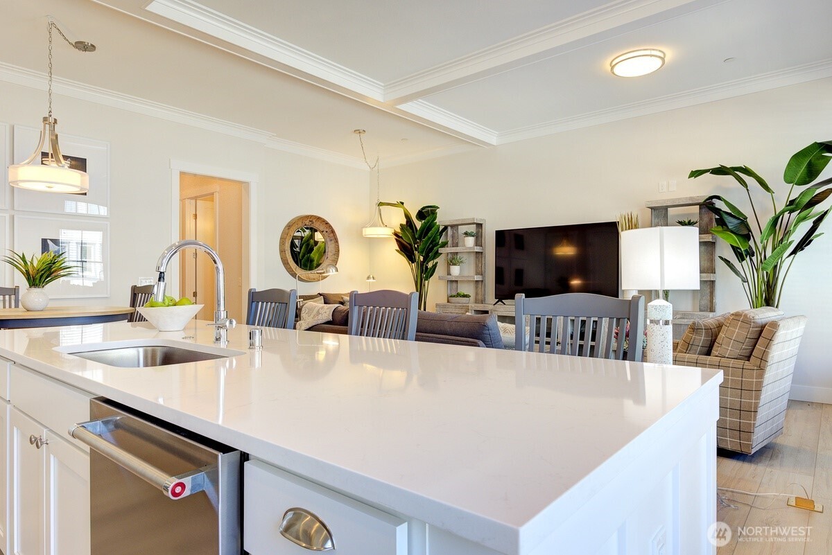 204 Market Street #B, Pacific Beach, WA 98571