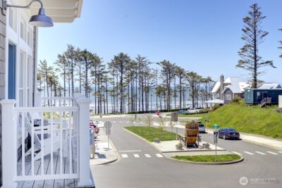 204 Market Street #B, Pacific Beach, WA 98571 - Photo 19