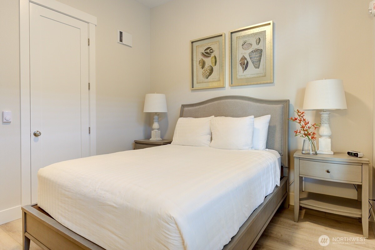 204 Market Street #B, Pacific Beach, WA 98571