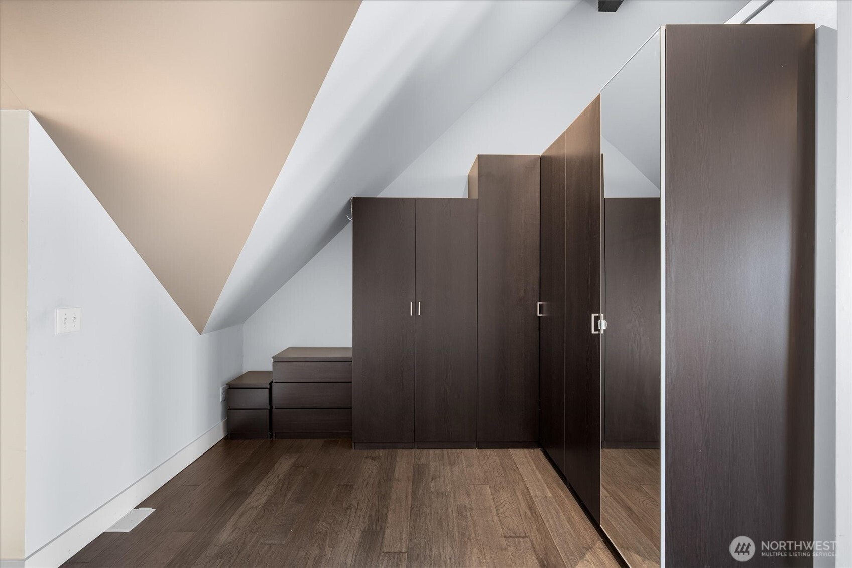 160 S 1st Street , Kalama, WA 98625