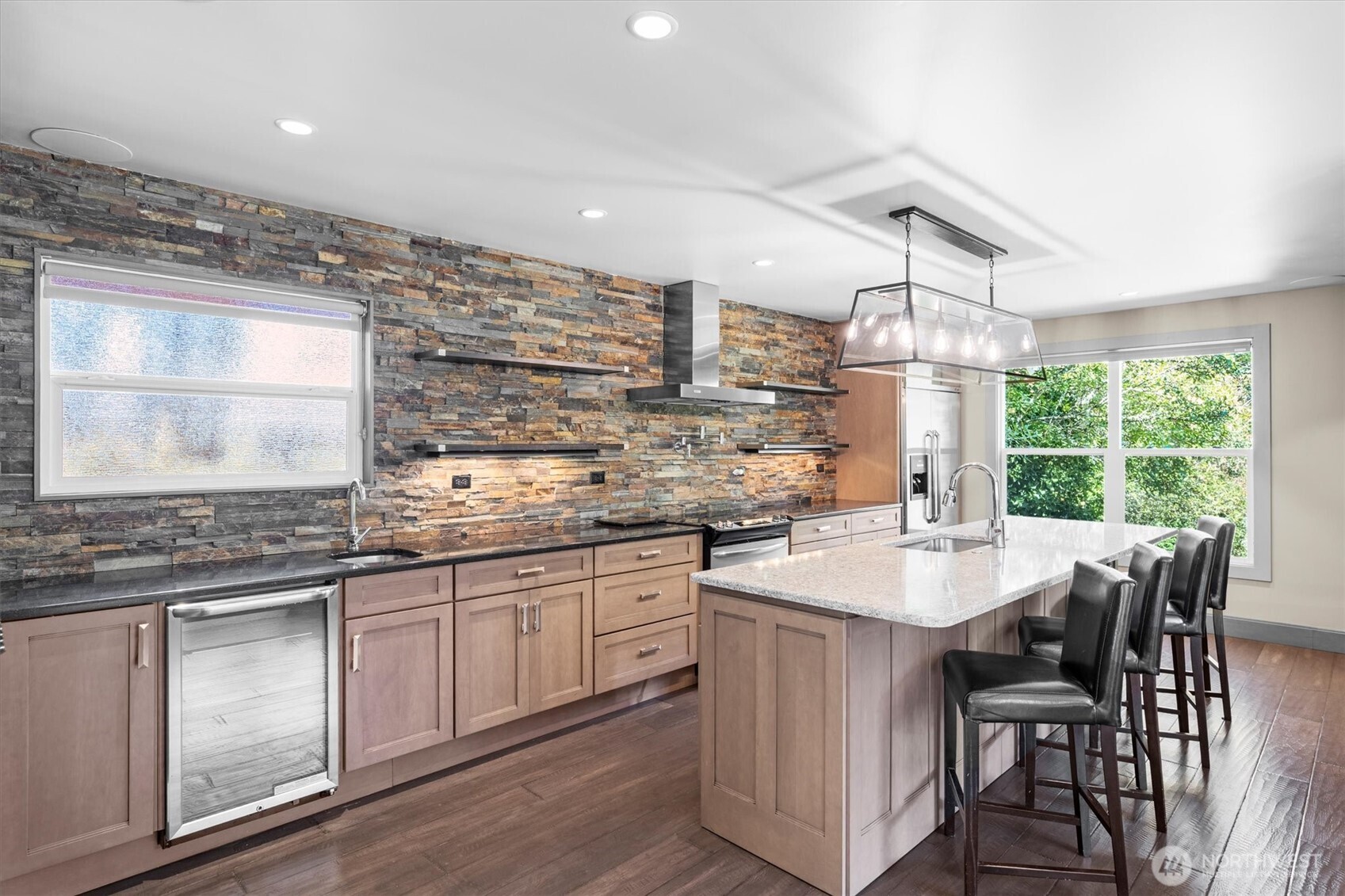 160 S 1st Street , Kalama, WA 98625