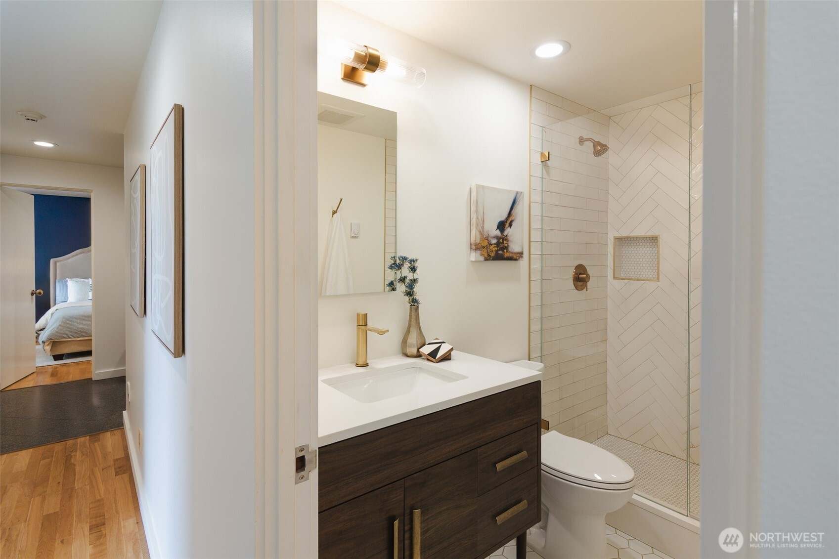 1118 Lakeview Boulevard E #100, Seattle, WA 98102