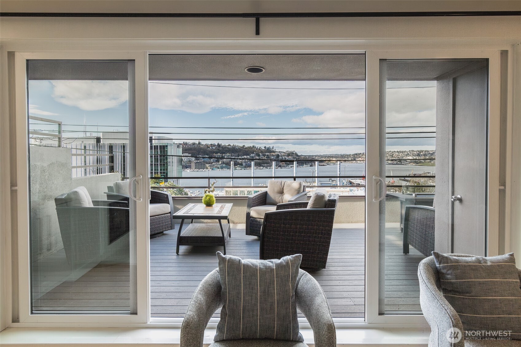 1118 Lakeview Boulevard E #100, Seattle, WA 98102