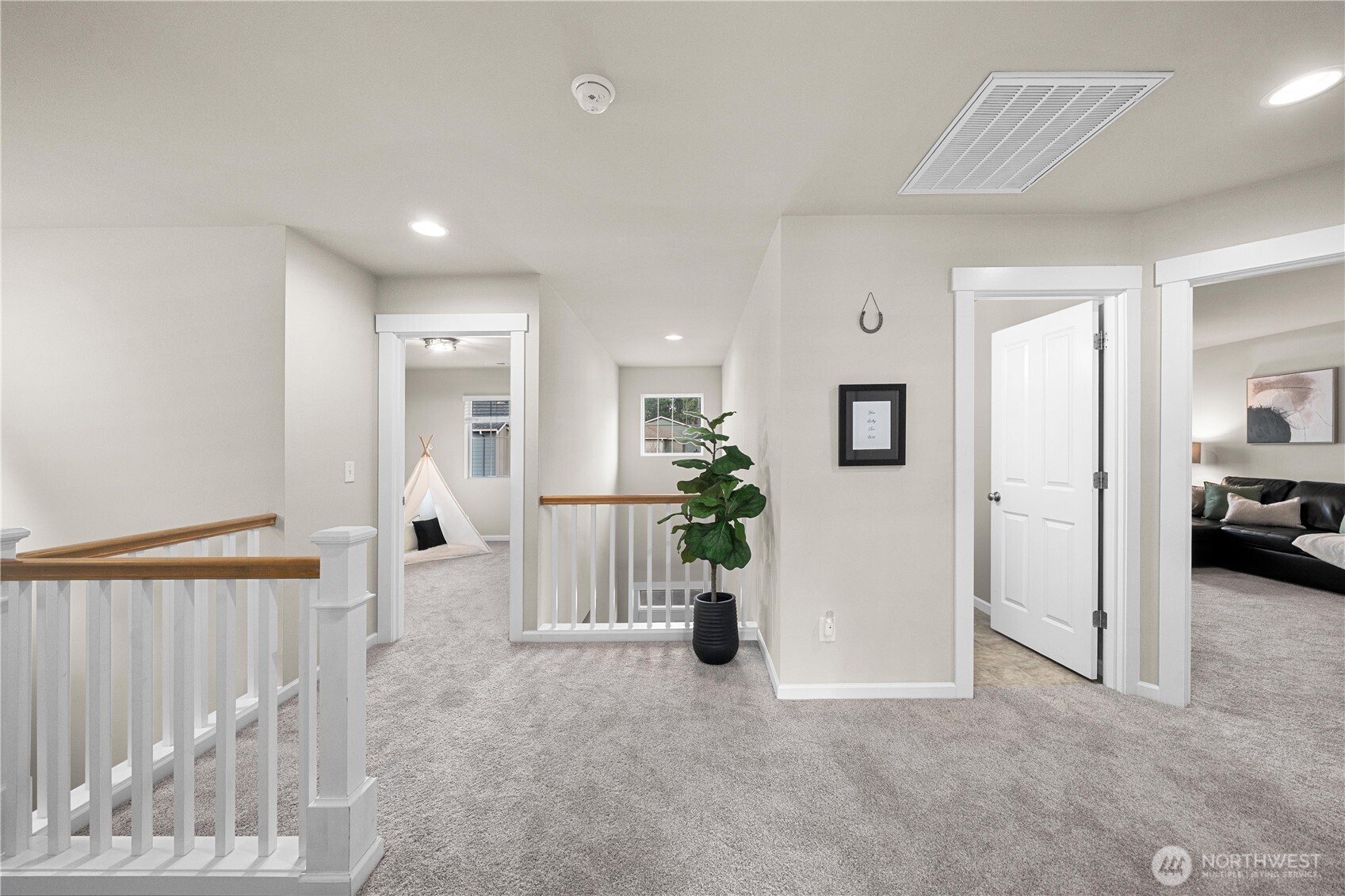 26239 227th Terrace SE, Maple Valley, WA 98038