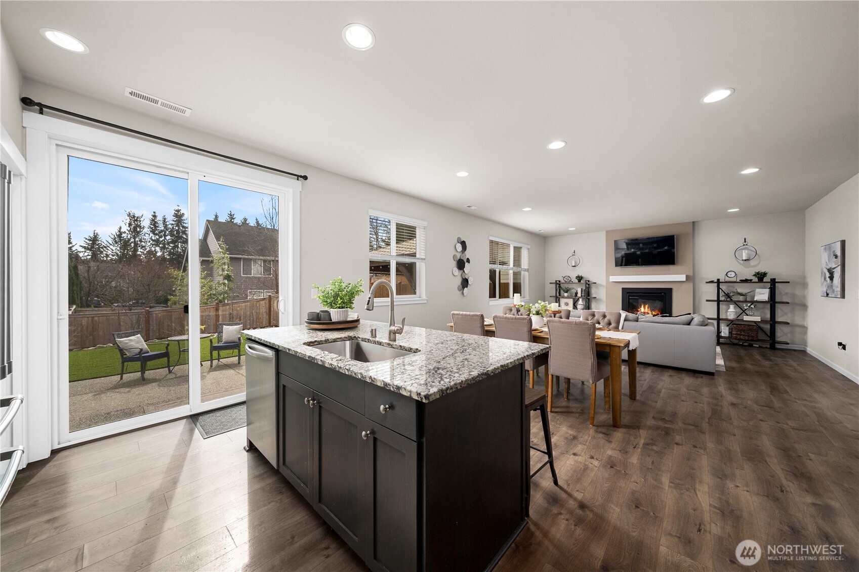 26239 227th Terrace SE, Maple Valley, WA 98038