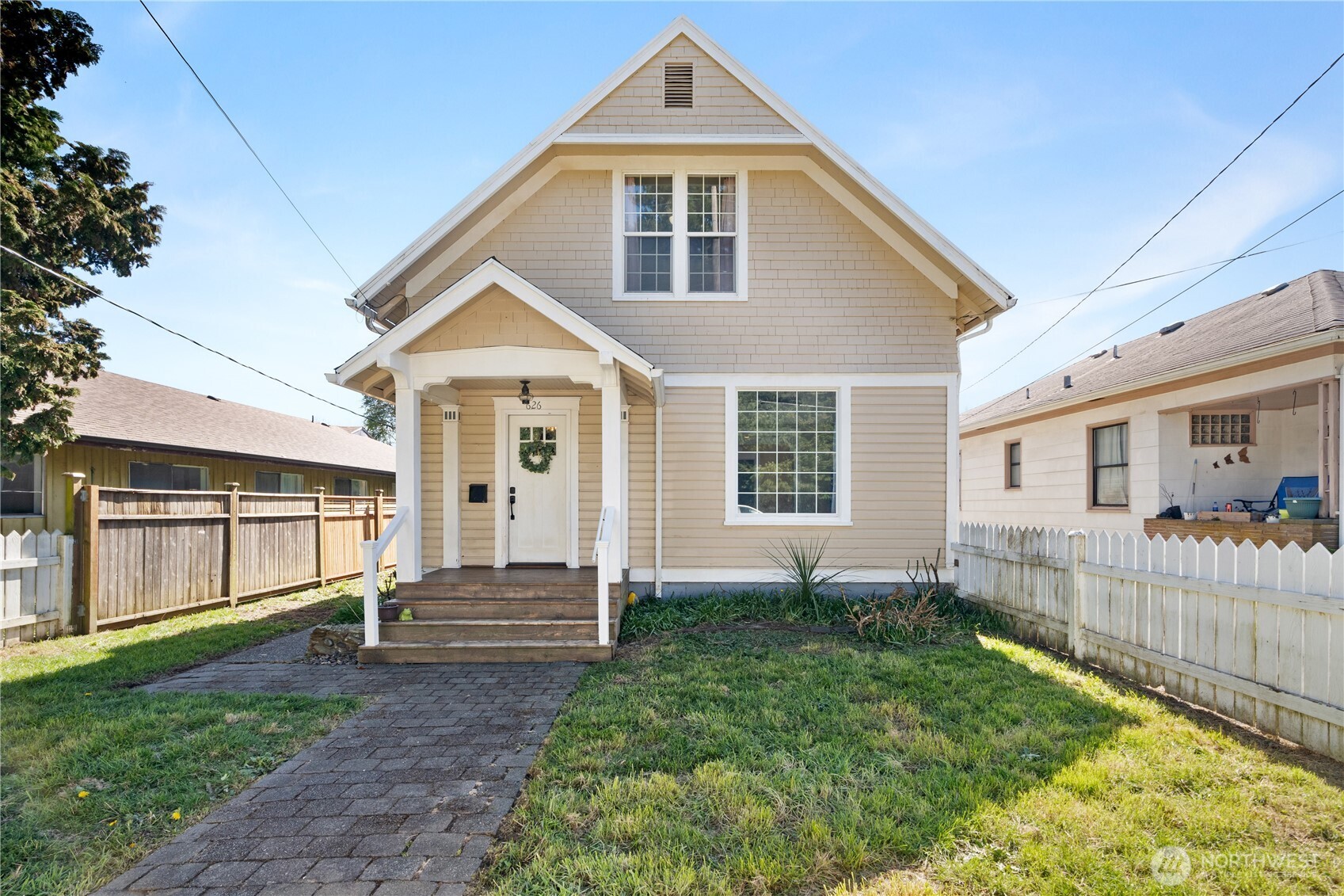 626 Eklund Avenue , Hoquiam, WA 98550