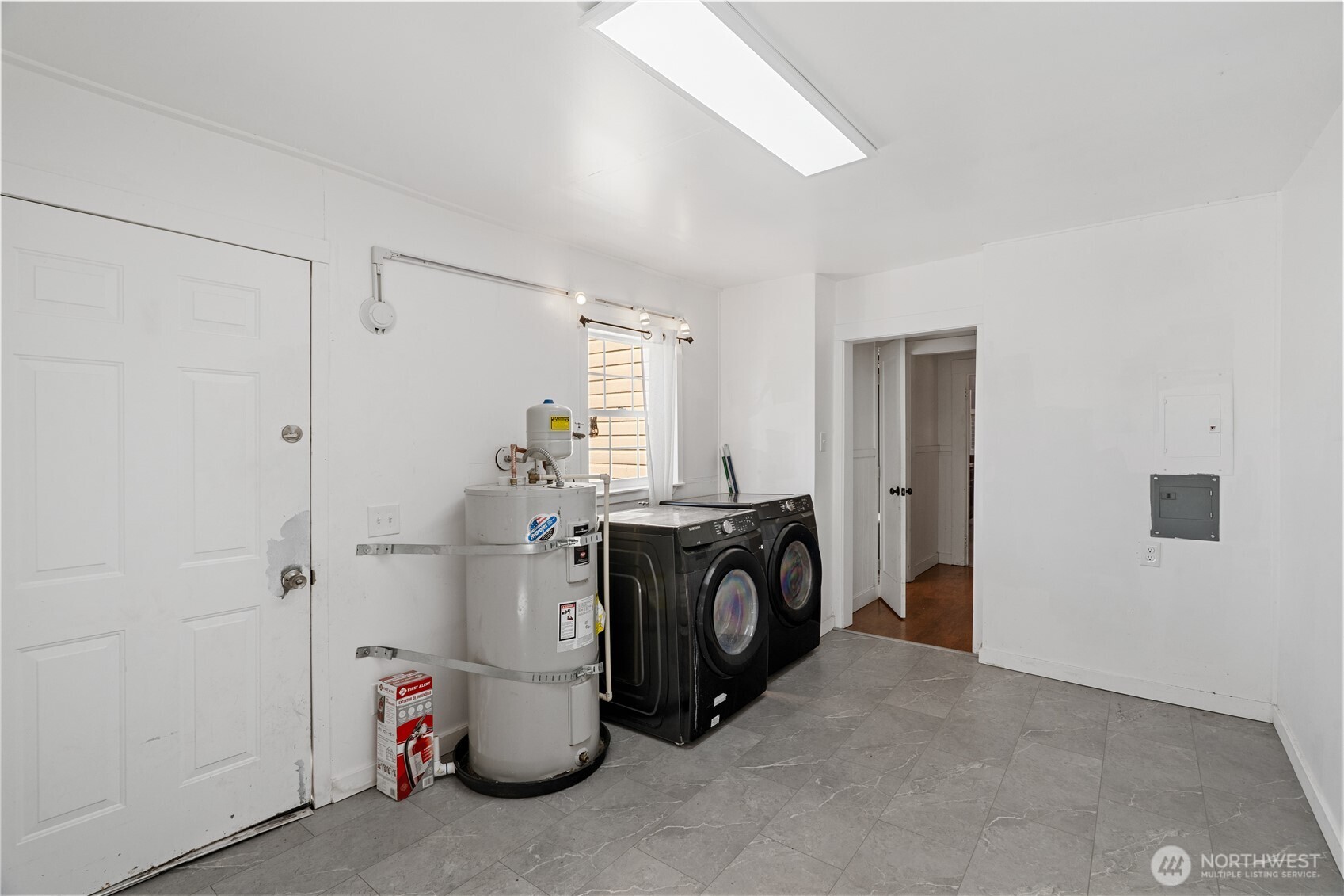 626 Eklund Avenue , Hoquiam, WA 98550
