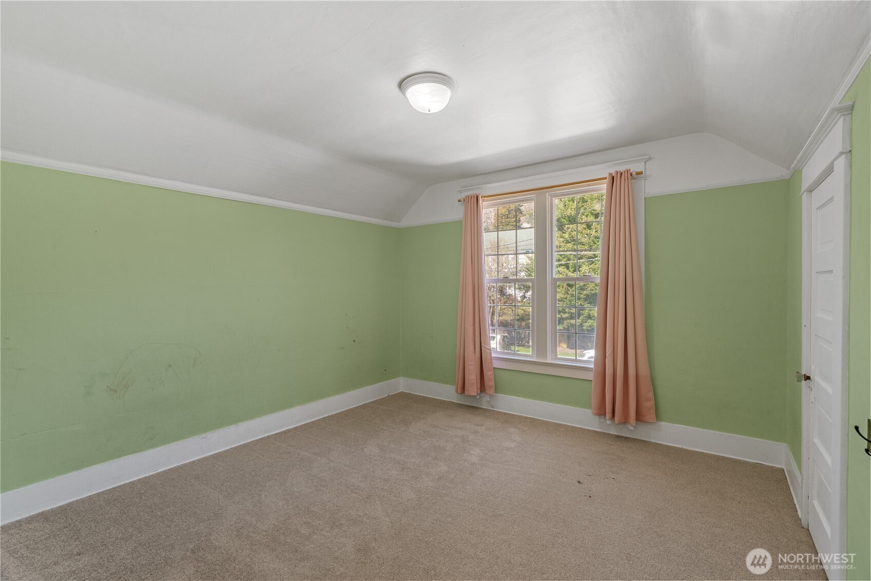 626 Eklund Avenue , Hoquiam, WA 98550