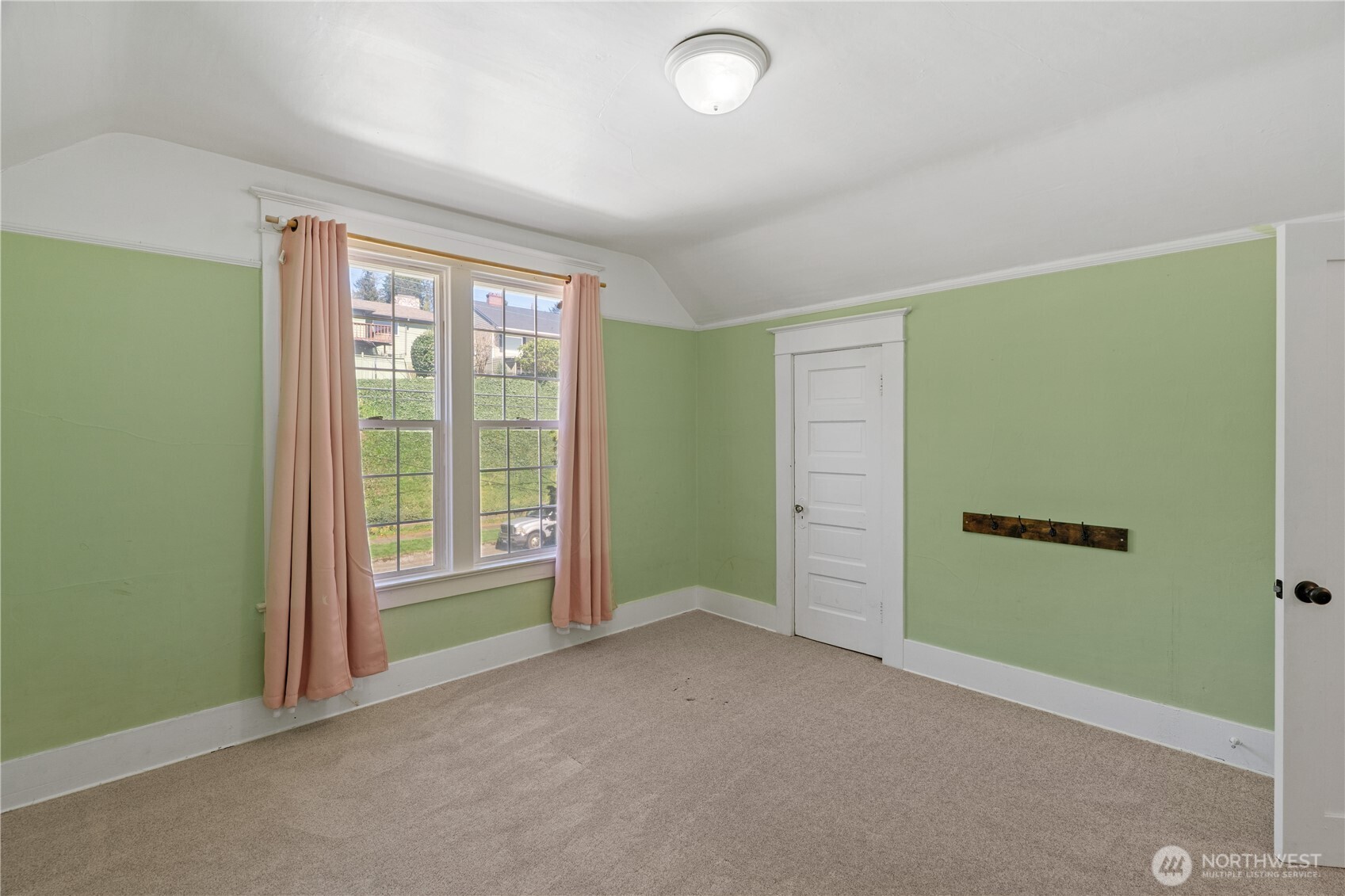 626 Eklund Avenue , Hoquiam, WA 98550