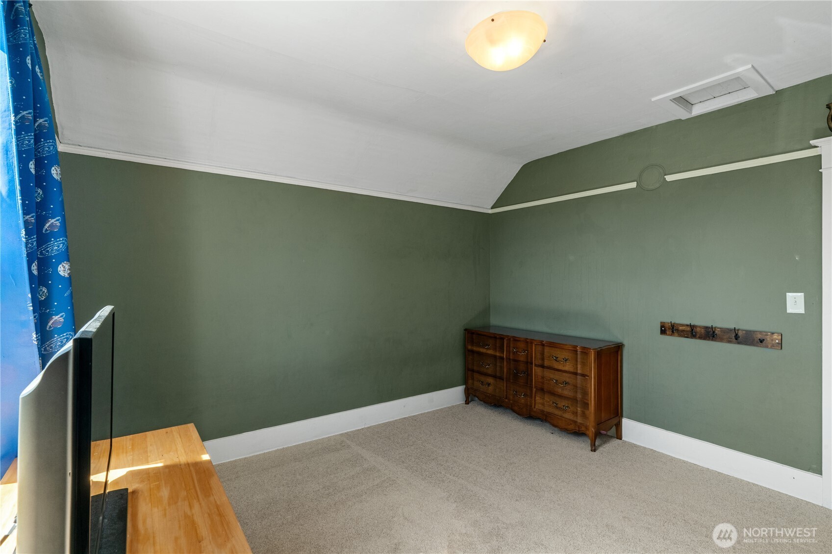 626 Eklund Avenue , Hoquiam, WA 98550