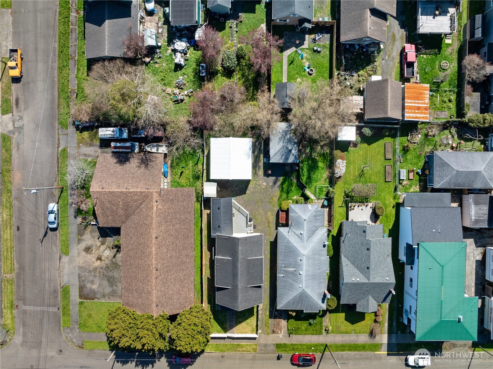 626 Eklund Avenue , Hoquiam, WA 98550