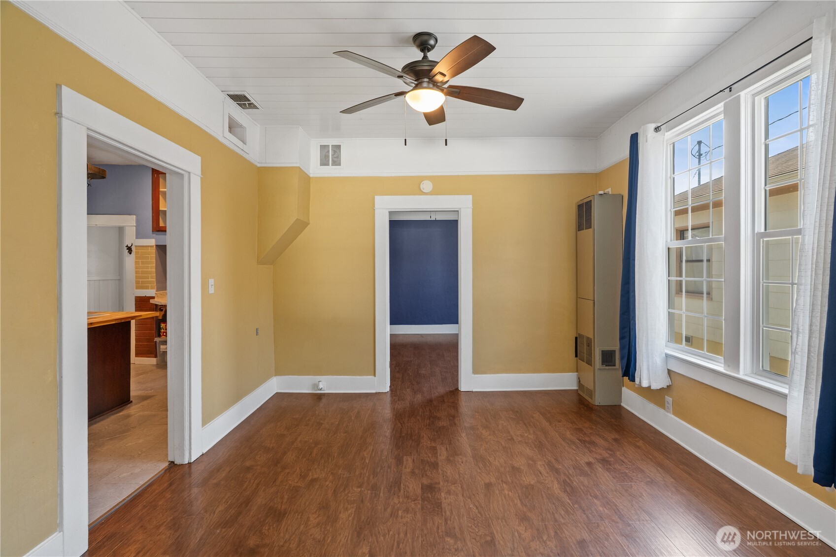 626 Eklund Avenue , Hoquiam, WA 98550