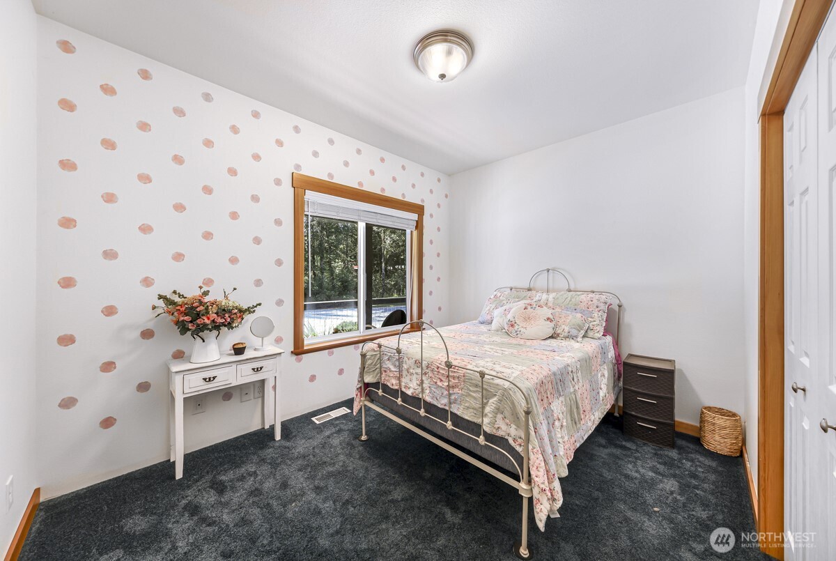 19379 Morton Road , Burlington, WA 98233