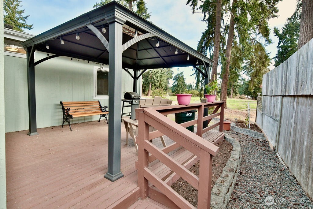 161 Fircrest Drive , Sequim, WA 98382