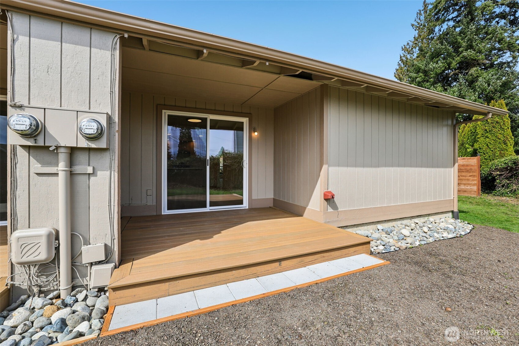 9121 5th Place W #A & B, Everett, WA 98204