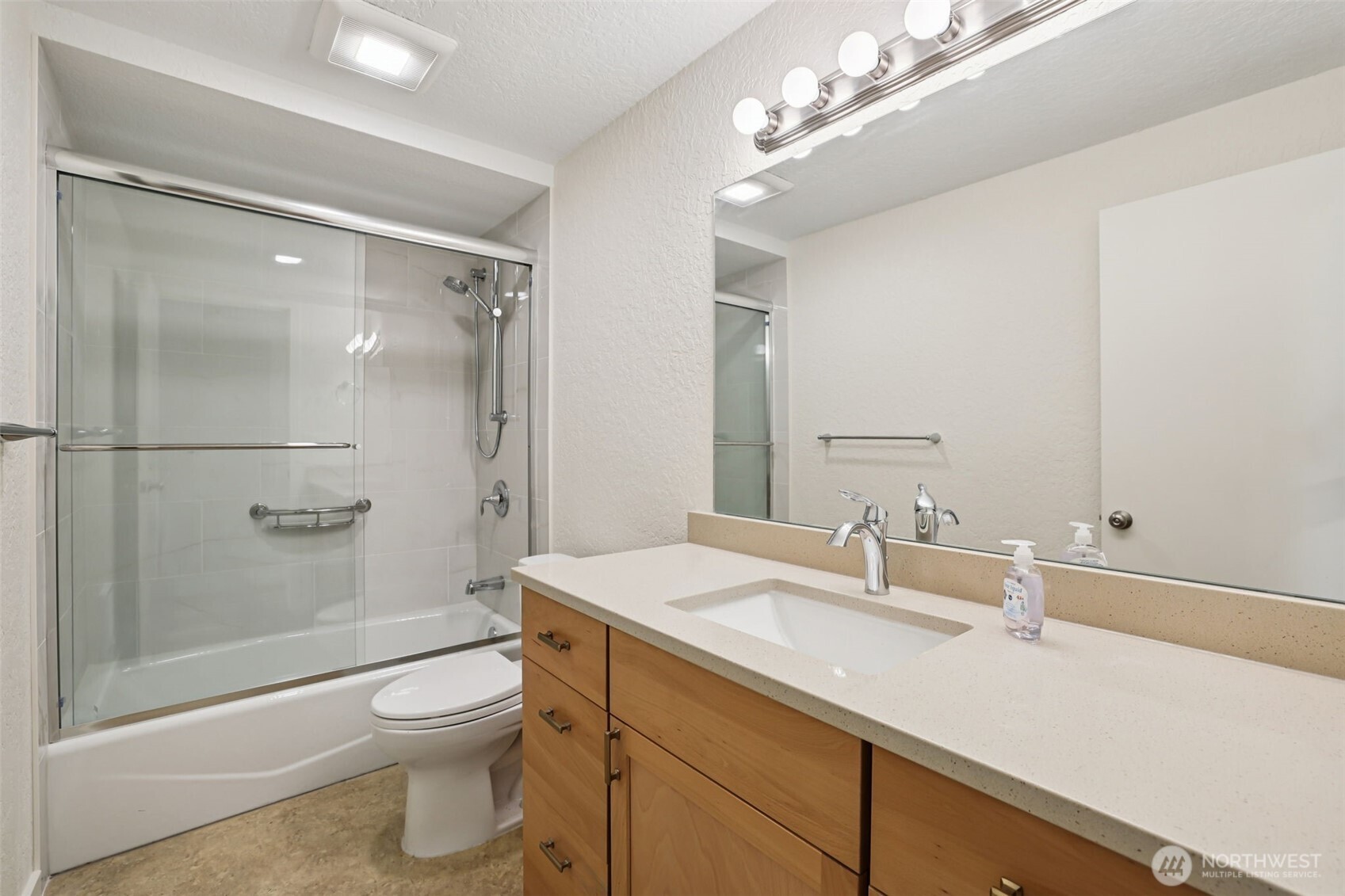 9121 5th Place W #A & B, Everett, WA 98204