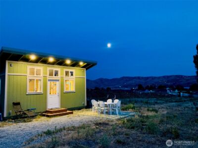 127 Hurley Lane , Manson, WA 98831