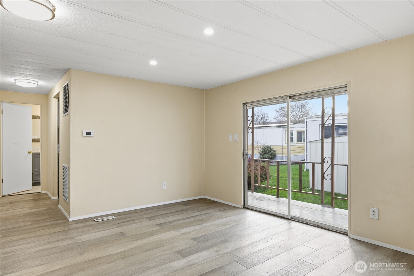 1170 Cedar Drive , Enumclaw, WA 98022