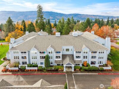 4081 224th Lane SE #210, Issaquah, WA 98029 - Photo 2