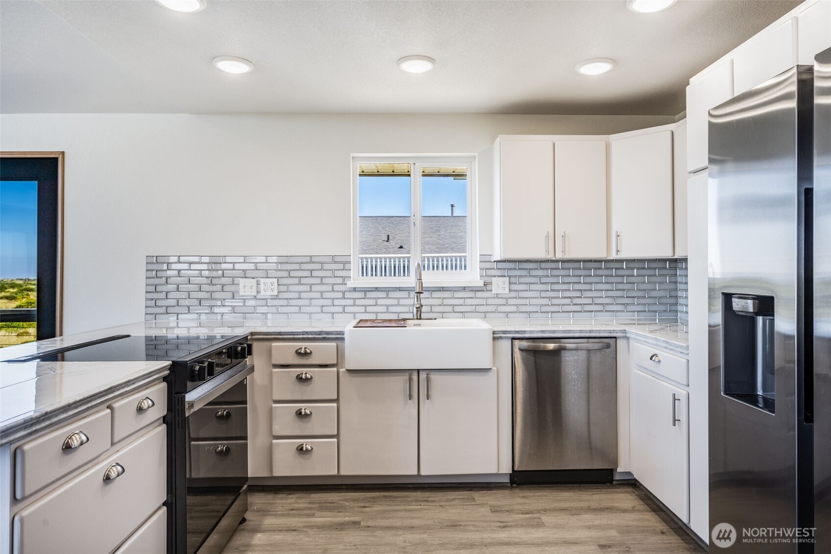 983 S Sand Dune , Ocean Shores, WA 98569-9467