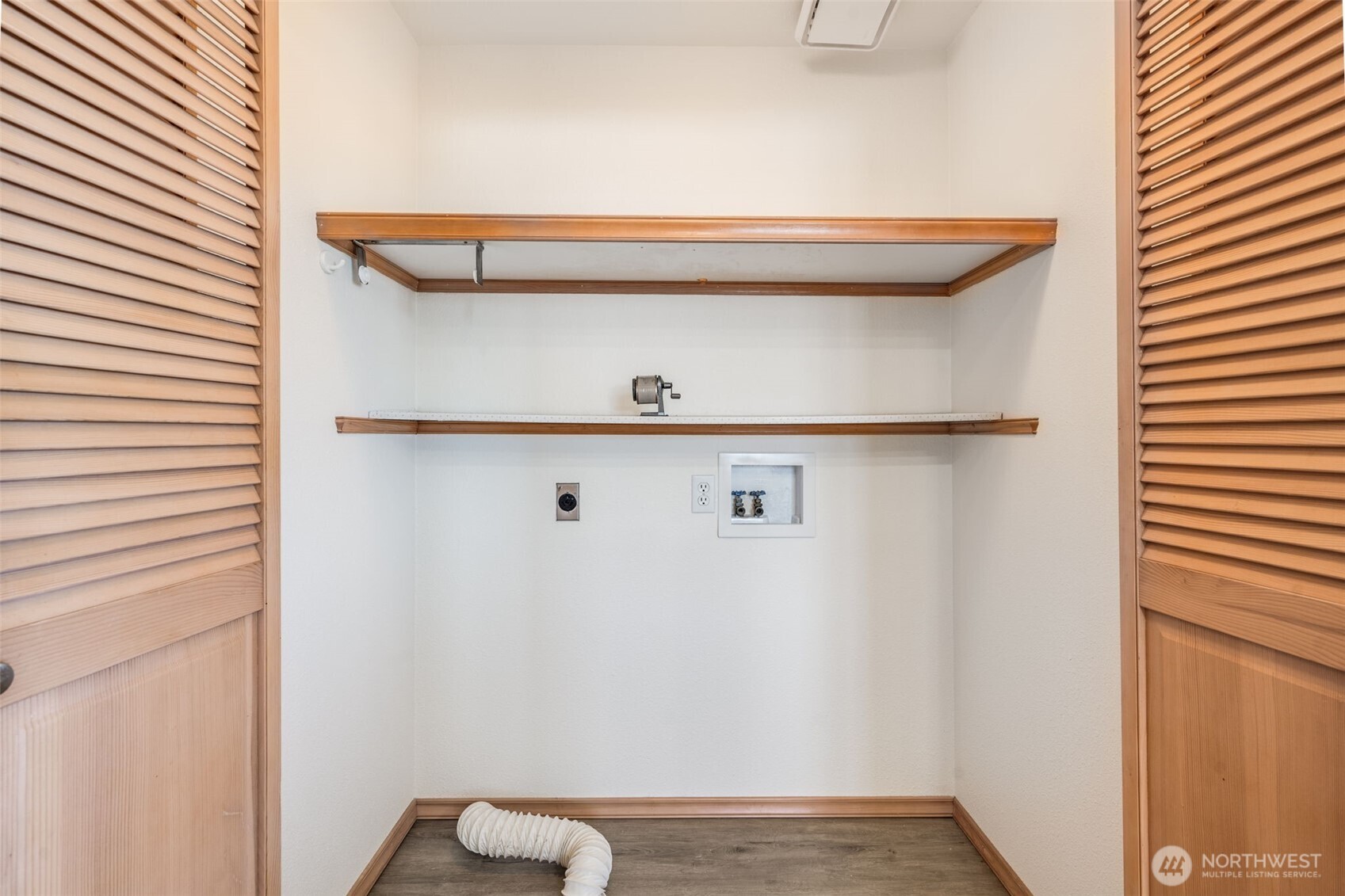 983 S Sand Dune , Ocean Shores, WA 98569-9467