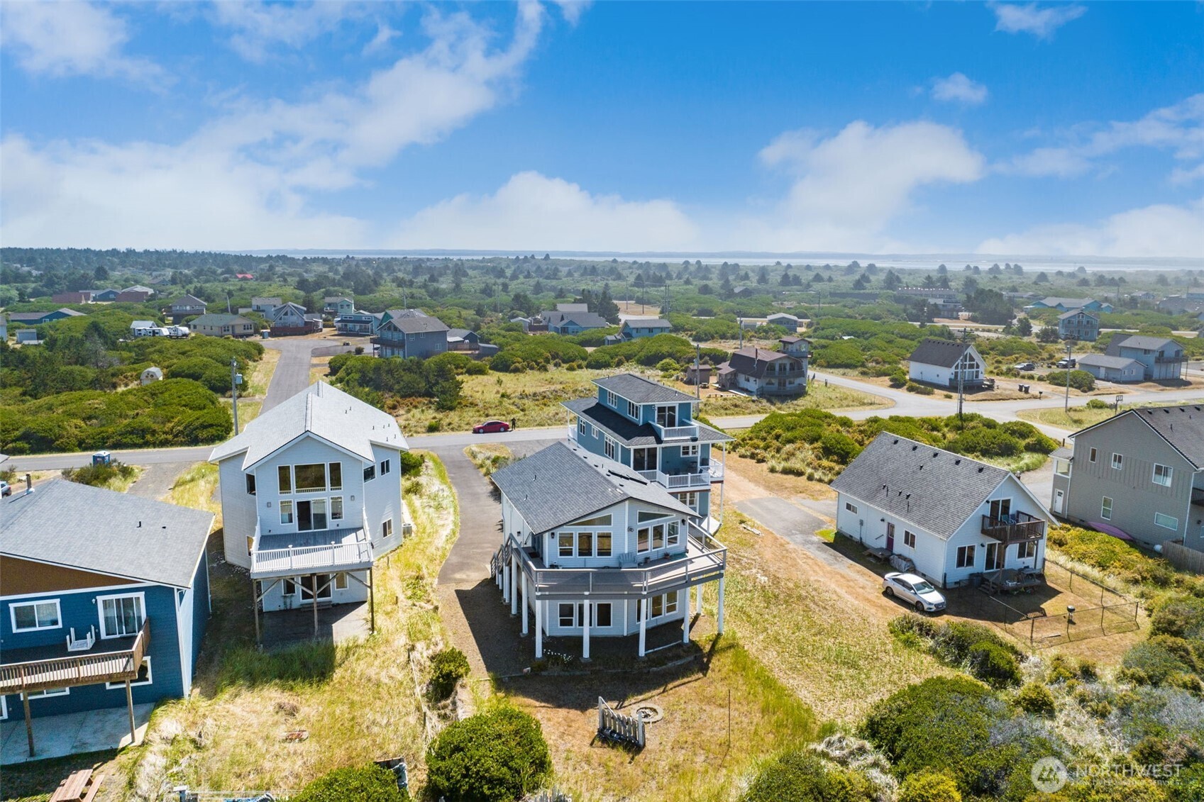 983 S Sand Dune , Ocean Shores, WA 98569-9467