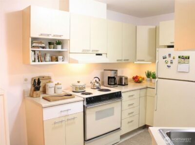 1750 152nd Avenue NE #W-211, Bellevue, WA 98007 - Photo 2