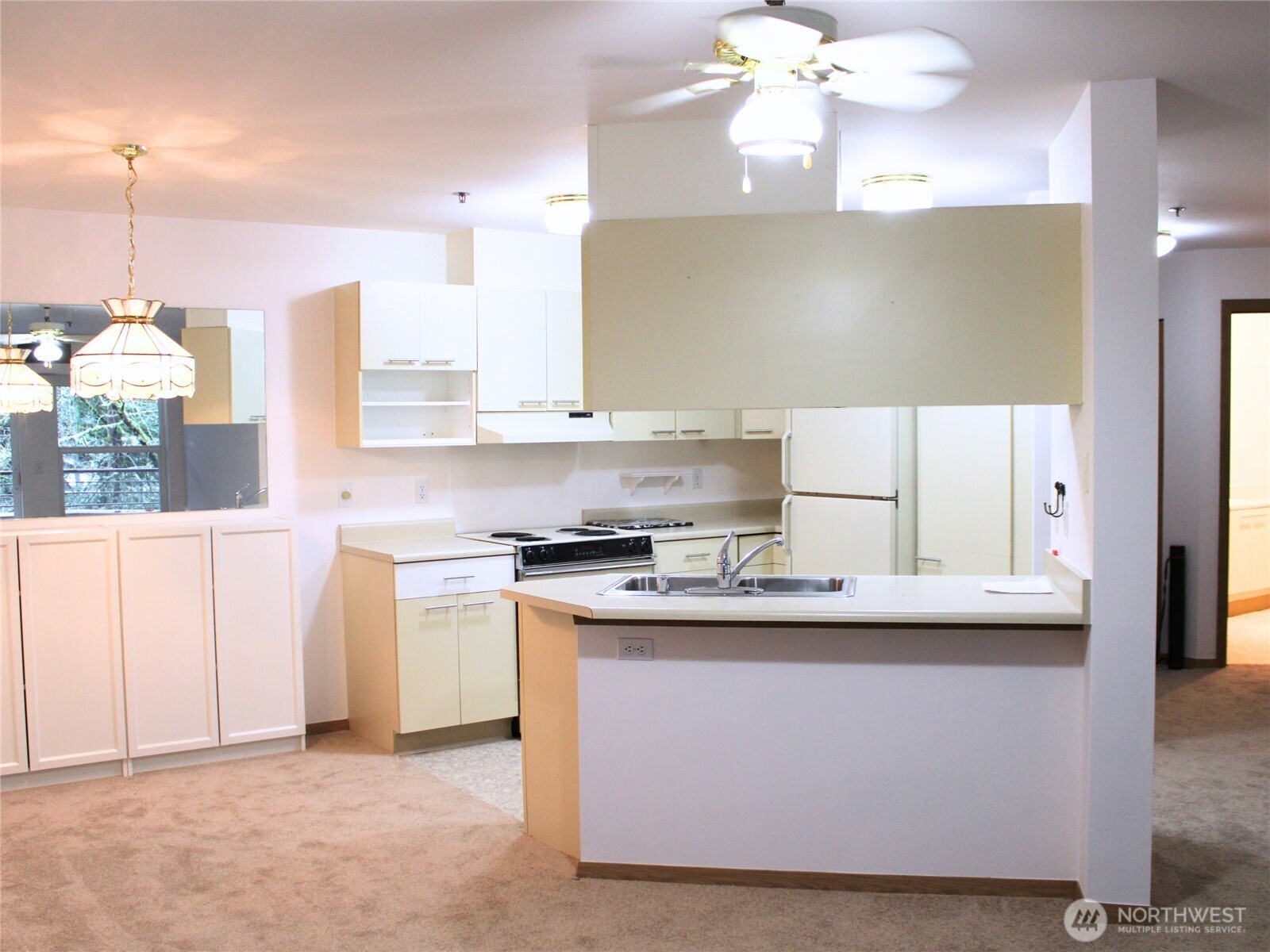 1750 152nd Avenue NE #W-211, Bellevue, WA 98007