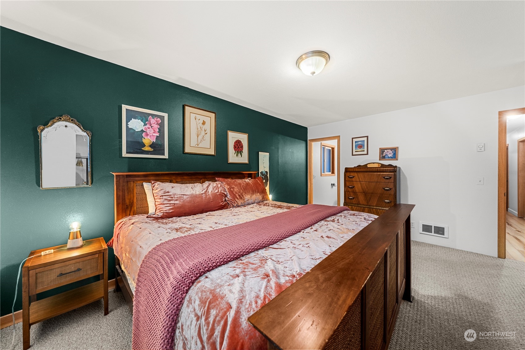 25312 Saddle Street , Leavenworth, WA 98826