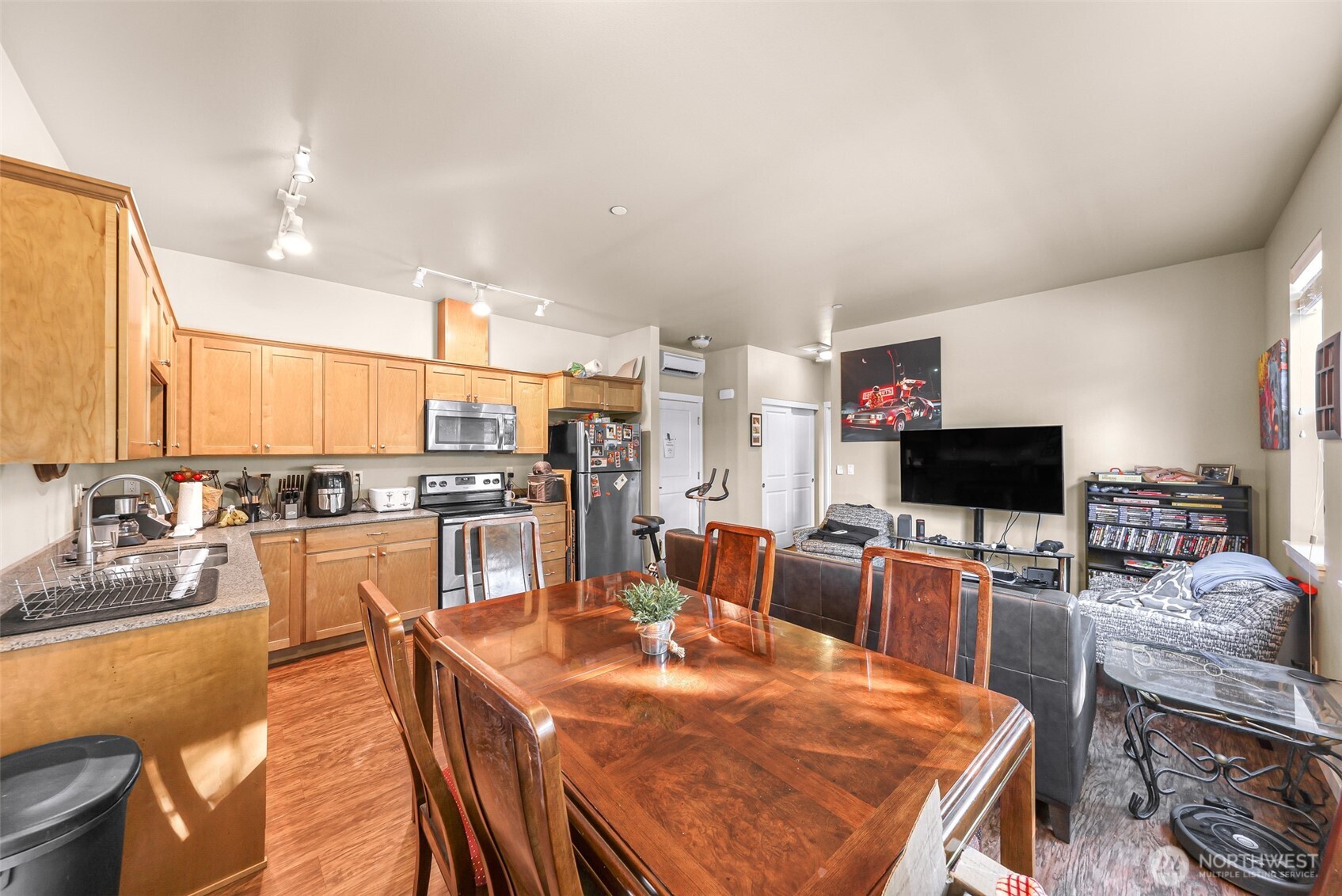 8872 Depot Rd. #203, Lynden, WA 98264
