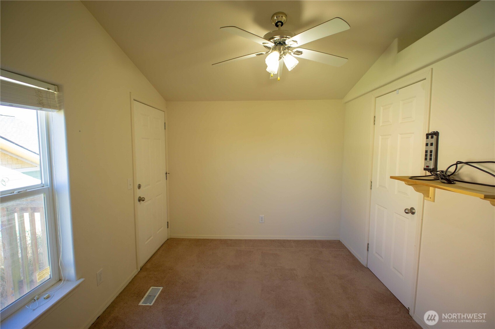 660 Elk Loop , Sequim, WA 98382