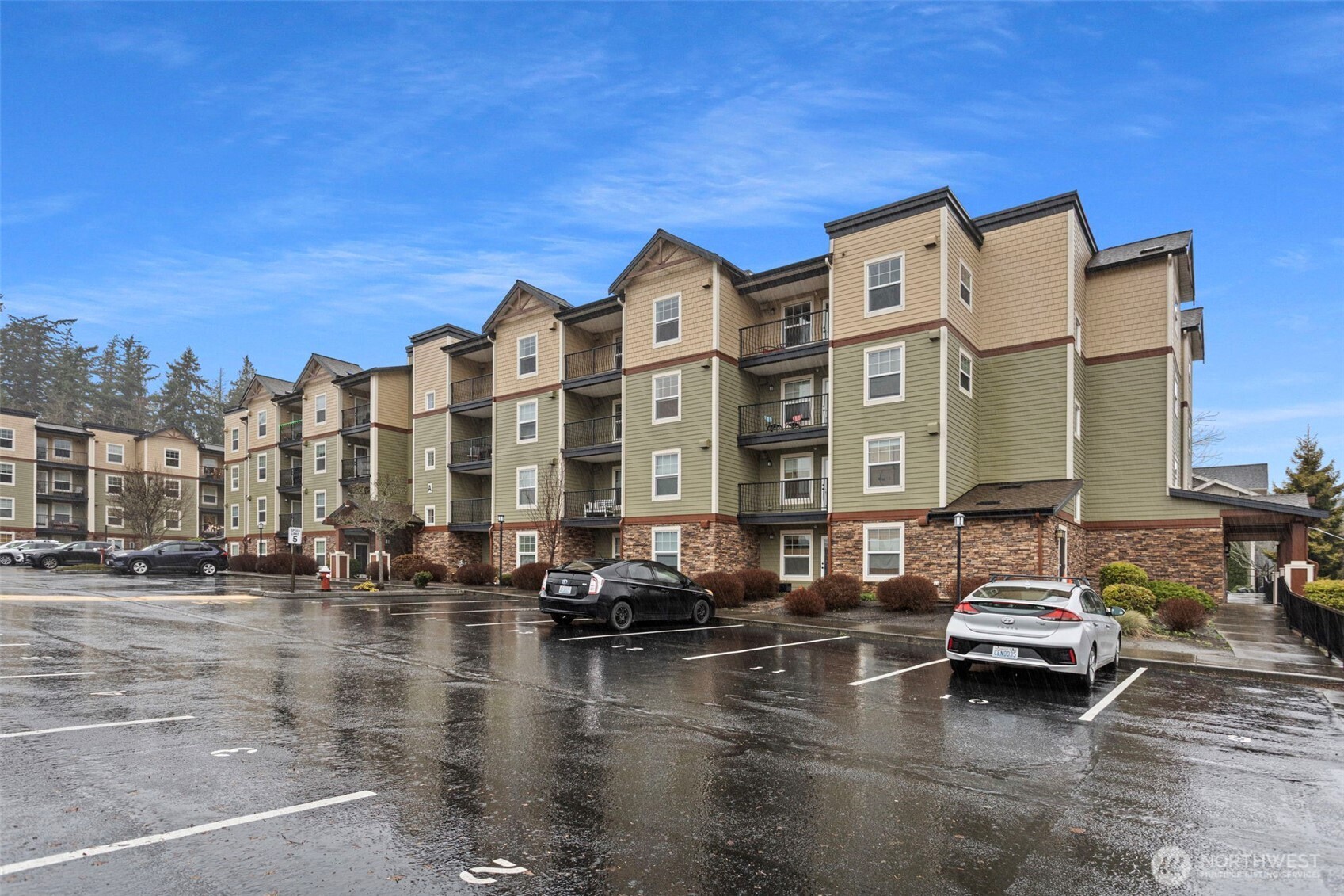 700 32nd St #A310, Bellingham, WA 98225