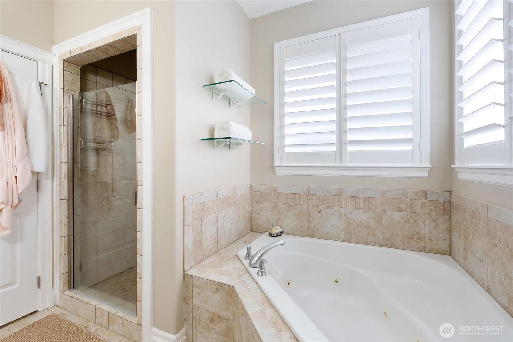 4371 Castlerock Drive , Blaine, WA 98230