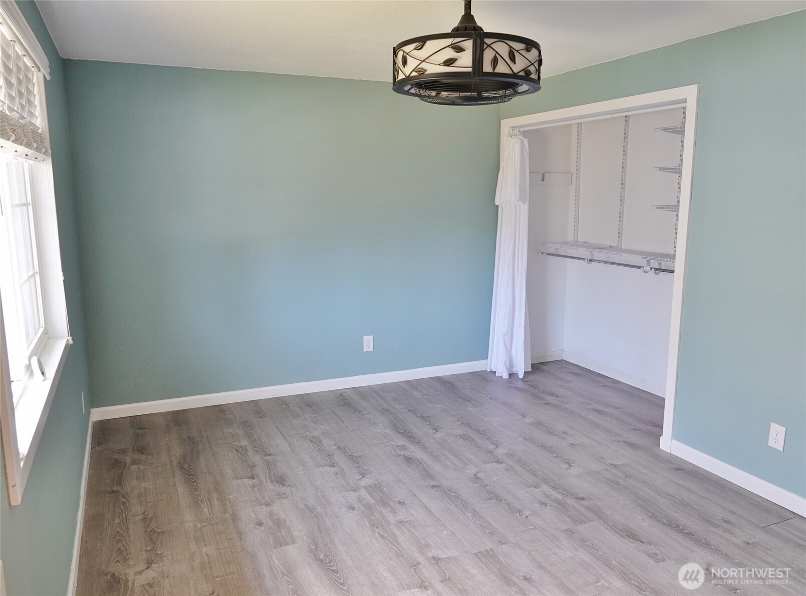 137 S Razor Clam Drive SW, Ocean Shores, WA 98569