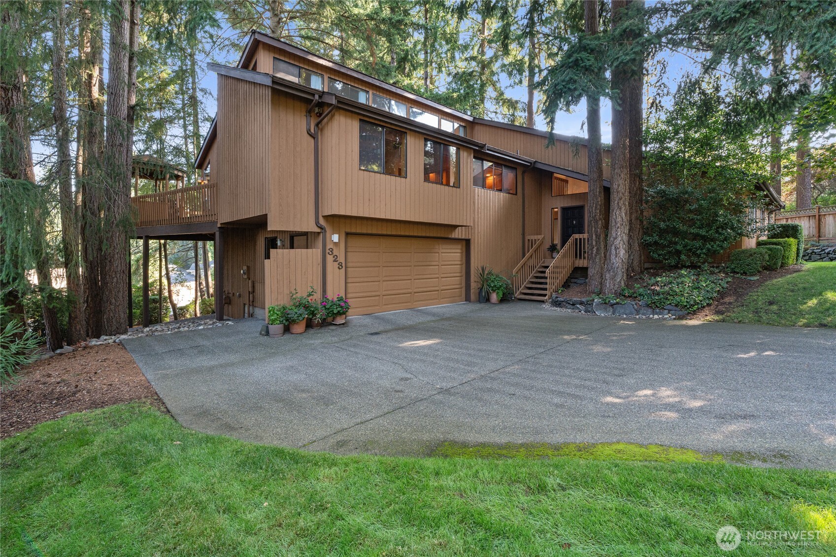 323 Keach Court , Steilacoom, WA 98388