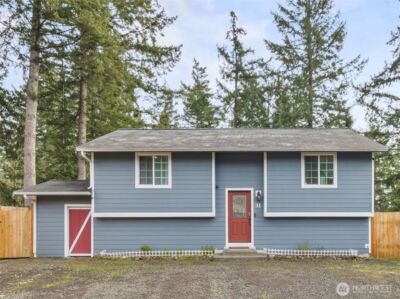31 NE Skipper Court , Belfair, WA 98528