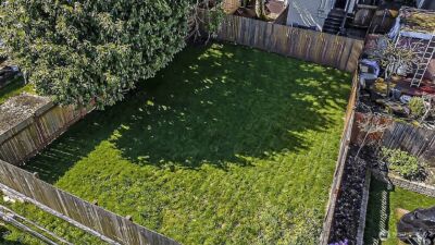 909 S Ainsworth Avenue , Tacoma, WA 98405 - Photo 2