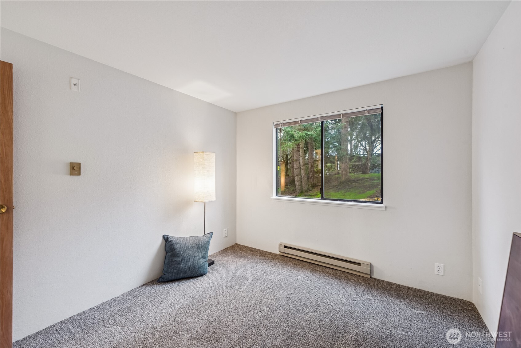 700 N 160th Street #A110, Shoreline, WA 98133