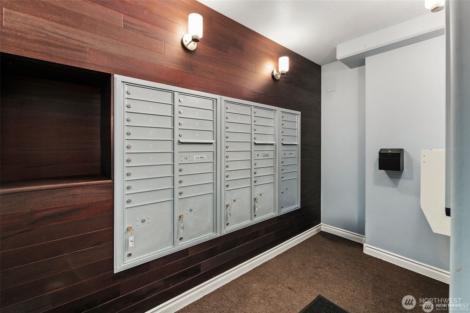 700 N 160th Street #A110, Shoreline, WA 98133