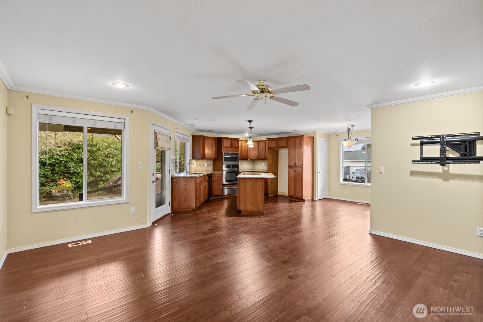 19210 106th Avenue Ct E, Graham, WA 98338