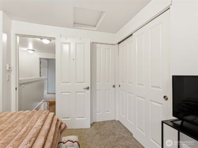 301 W Raye Street #201, Seattle, WA 98119 - Photo 16