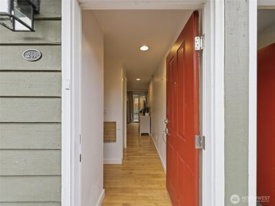 301 W Raye Street #201, Seattle, WA 98119 - Photo 2