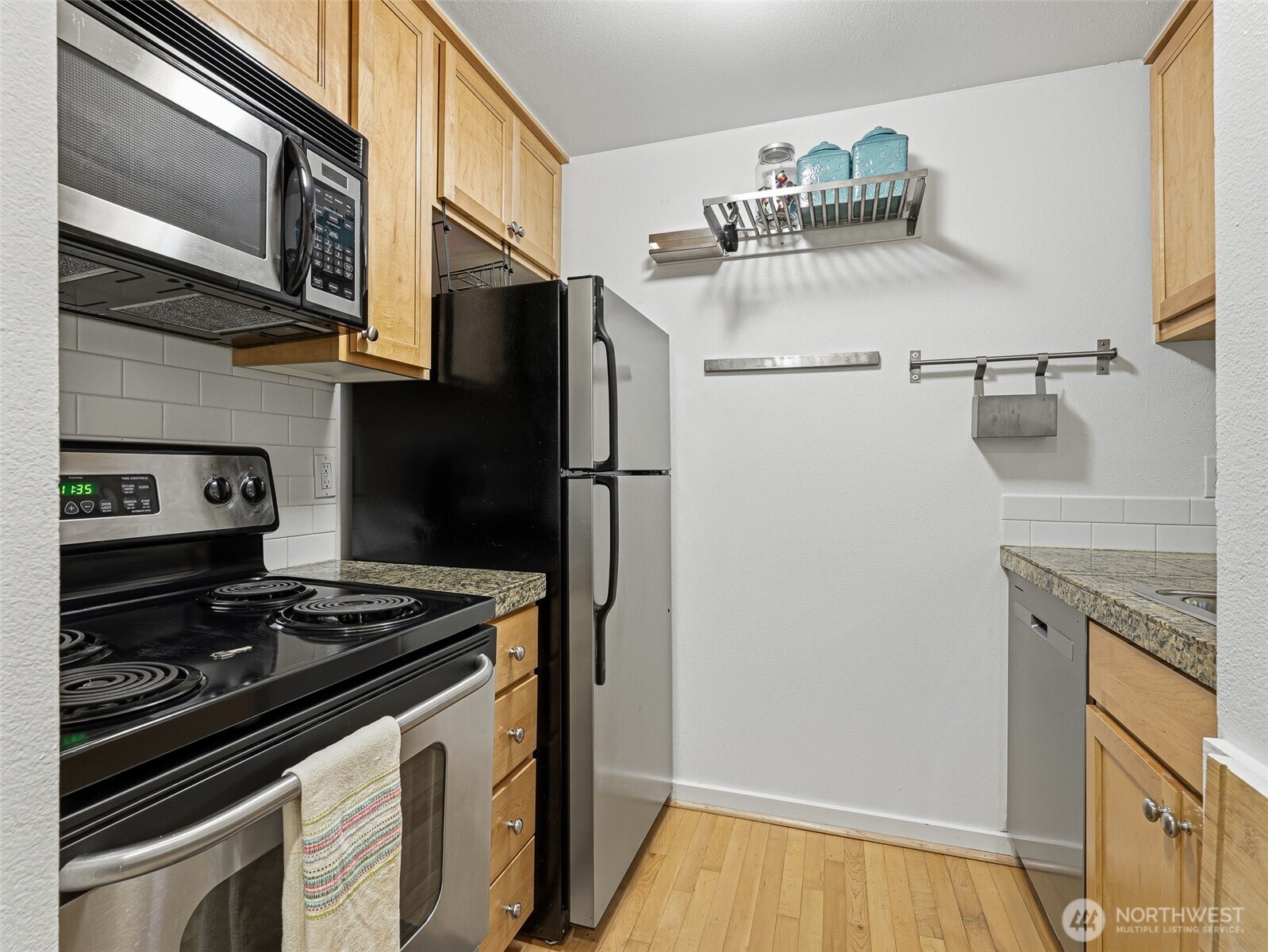 301 W Raye Street #201, Seattle, WA 98119