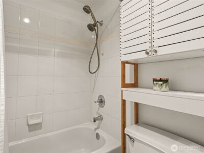 301 W Raye Street #201, Seattle, WA 98119 - Photo 21